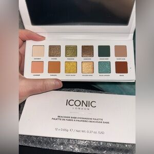 Iconic London Beachside Babe eyeshadow palette NEW in box